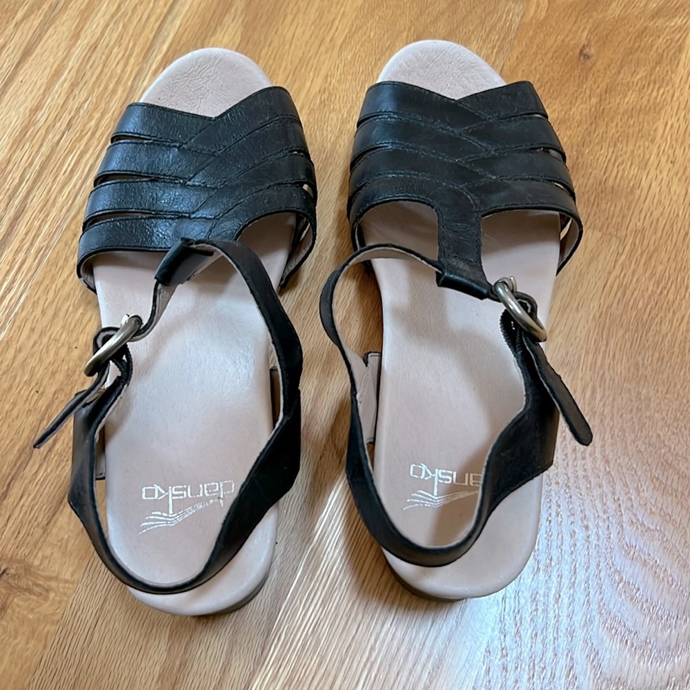 Dansko Sanda- Size 39